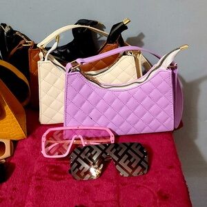 My Simple not Basic shoulder bag